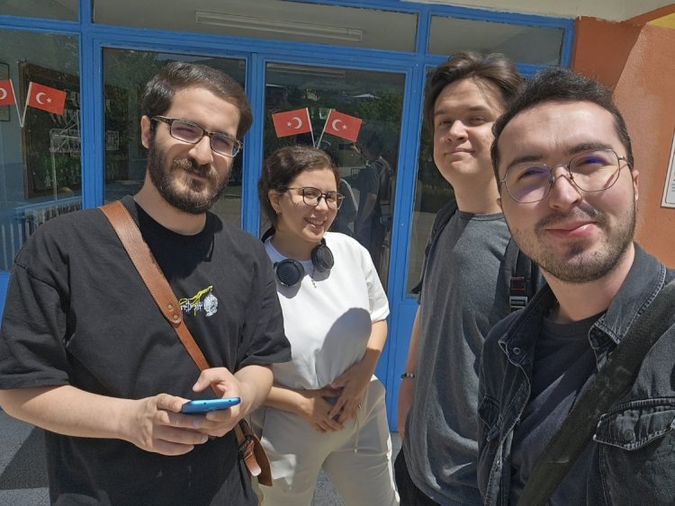 BTÜ Öğrencilerinden Seçköy İlköğretim Okulu’na Kodlama Ziyareti